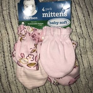 4 pack mittens
